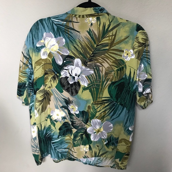 🌺Vintage Women’s Hawaiian Shirt